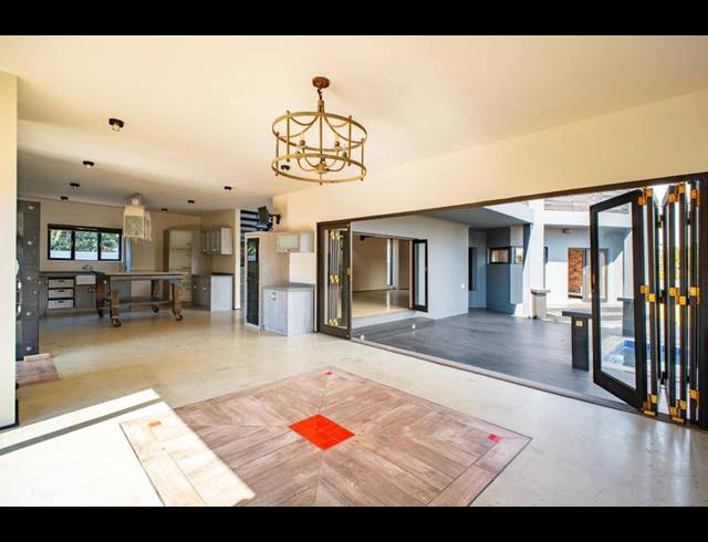 4 BEDROOM HOUSE FOR SALE IN COPPERLEAF ESTATE